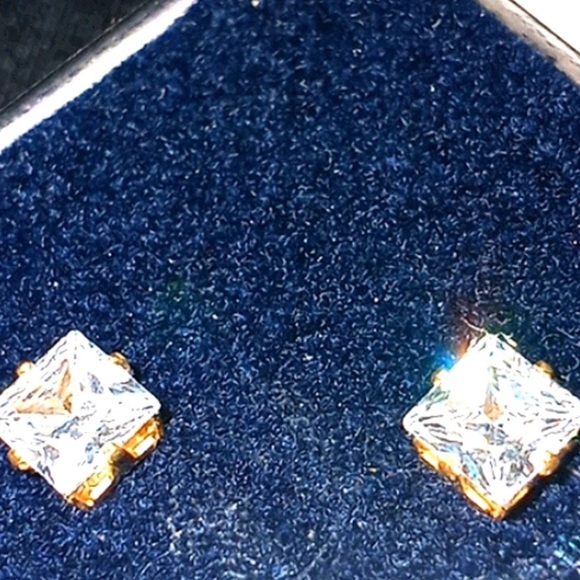 Bio Care Earrings for Sensitive Ears Comfort Zone - Picture 4 of 5